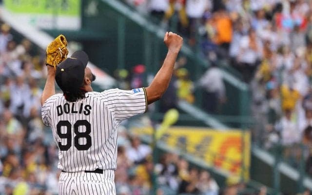 【阪神】球団助っ人初！ドリス「自分のことを信じてくれたことに感謝したい」通算100セーブ
