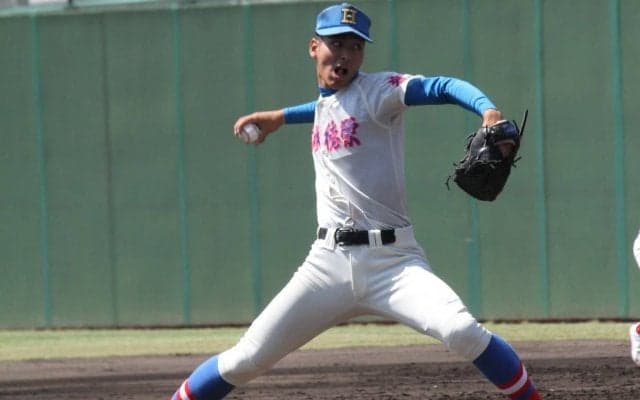 花咲徳栄が145キロ右腕の好投で準決勝進出！名将が意識する2つのテーマとは【埼玉】