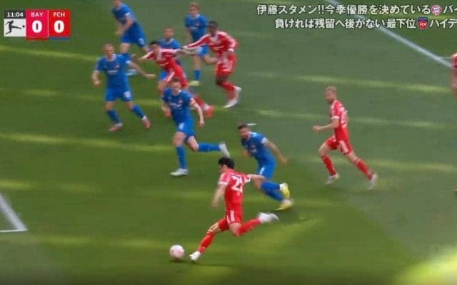 スタジアム騒然！伊藤洋輝、目を疑う“衝撃の展開”「そこ通すんかい！」「上手すぎだろ」絶妙オーバーラップ→“高精度グランダークロス”炸裂