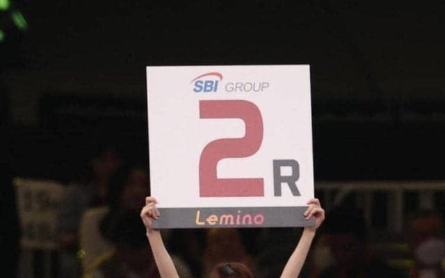 井上尚弥戦のラウンドガールが赤面の珍ハプニング釈明「決してわざとではございませんのでご容赦ください」