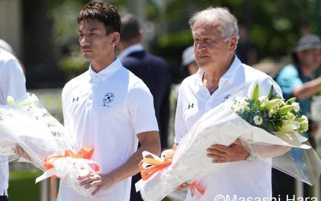 ｢また会えて嬉しいよ｣ジーコと中田英寿、六本木の“師弟ツーショット”に反響！｢素敵な写真｣｢4枚目はジーコ、ヒデと伊達さん？」