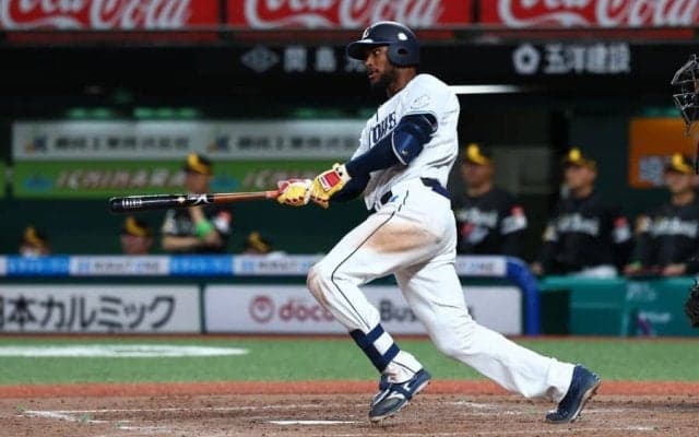新助っ人の「意欲は買いますけどね」　攻守で躍動もはらむ“危険性”…首脳陣が慎重になる理由