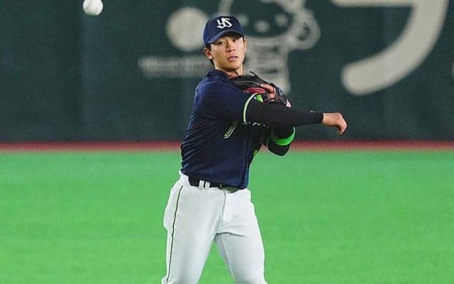 巨人戦に現れた「牛若丸」　“1年目”二塁手の華麗すぎる超美技に驚愕「よくあの体勢で」