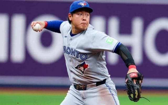 打棒だけじゃない…岡本和真が“超美技”　高確率でヒットも「今シーズン最高の守備」