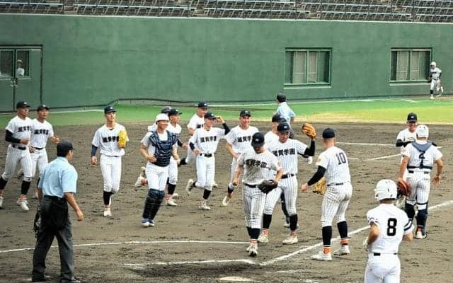 滋賀学園が3年連続優勝　春季高校野球滋賀県大会