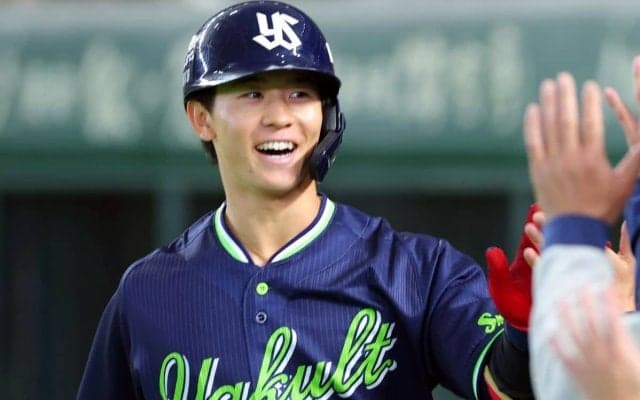 「燕の未来は明るい」23歳内野手が巨人戦で豪快2号ソロ、攻守で貢献にファン反応「打撃と守備センスがえぐい」「和製アルトゥーベだ」