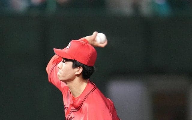【広島】球界史上初!? “母子リレー”が実現、ドラ５赤木晴哉が10日先発、当日の始球式は母