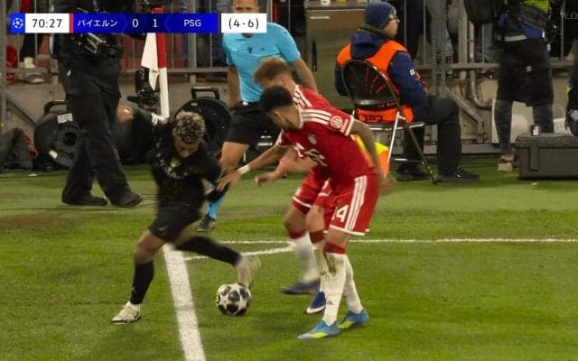 「ありえない抜き方」PSGネイマール2世の“変態ドリブル”に世界騒然！「新しい怪物だ」「何いまの笑」バイエルン2人を完全翻弄