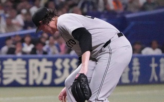 【巨人】ライナー直撃のウィットリー「痛いけど、幸いにも骨とかじゃなく…」患部の状態説明