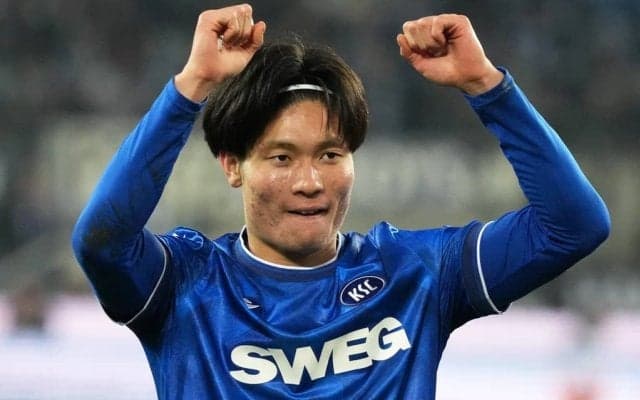 ｢師王くん、ノッてるー｣直近7戦4発のケチャドバ！22歳の逸材FW、鋭い切り返しから右足一閃！ 今季5点目に｢A代表まで上がってこい｣