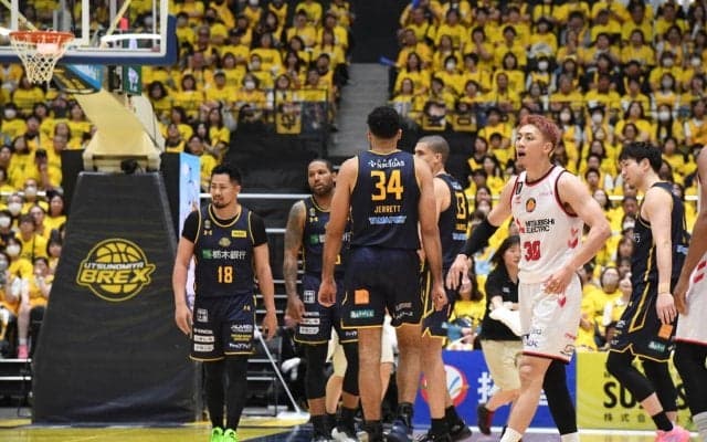 【バスケ】名古屋Ｄ、前半19点差つけられるも逆転で先勝　デニスHC「アメージング」