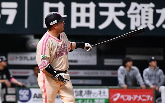 【ソフトバンク】母の誕生日に祝砲！山川穂高ダメ押し９号３ラン「お祝いできてよかった」