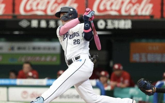 【西武】貧打も今は昔…打率リーグトップの打線にファンが「ビッグチェーン打線」と抜群の命名