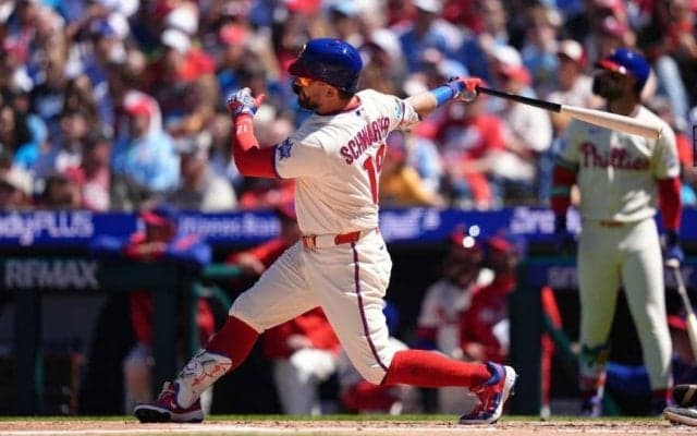 シュワーバー、菅野撃ち15号＆16号　村上超え…ジャッジと並び両リーグ1位に