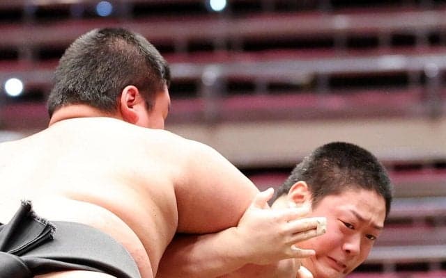 長男・垣添のデビュー戦を審判で見守った雷親方「自分が取った方が楽ですね」
