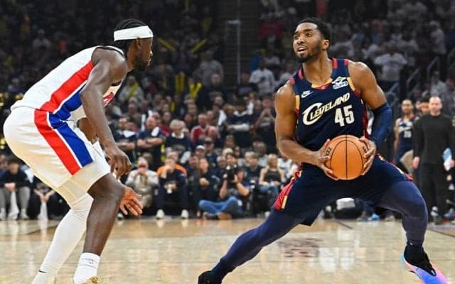 キャブスがホームでピストンズに連勝…2勝2敗のタイに、ミッチェルが43得点の活躍