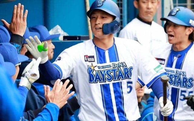 山本祐大の「穴を感じさせない活躍を」　電撃トレードも…DeNA社長が名指しした21歳への期待