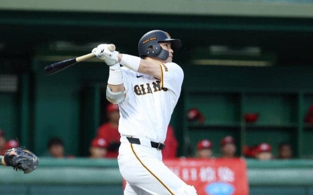 【巨人】「風に乗ってくれました」大城卓三が先制の４号ソロ　昨季の本塁打数を早くも上回る　