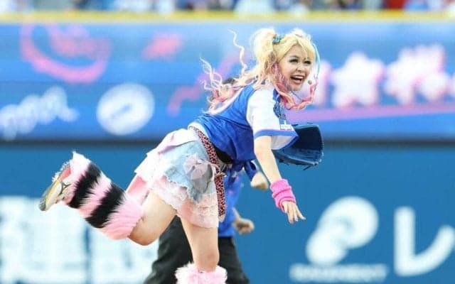 エルフ・荒川がＤｅＮＡへ異例気遣い　始球式前に「皆さんもいろいろ思ってらっしゃると思う」名前出さずトレード山本へエール→スタンドから「祐大コール」