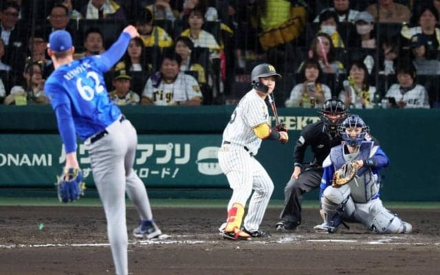 【阪神】故意ならば由々しき問題…5・８甲子園でジェット風船がプレー中に飛来し中断