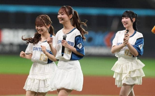 【日本ハム】ClariSが始球式　イニング間に「きつねダンス」も踊る予定