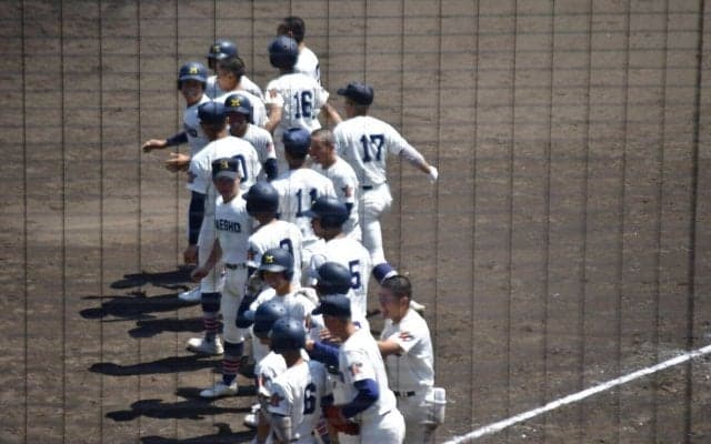 【高校野球】前橋商・金井塚裕サヨナラ３ラン　冨田監督「代打を使おうかと」伏兵が値千金の１発