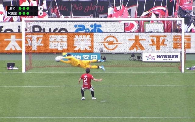 「誘ったな」W杯韓国代表GKの“フェイクPKストップ”がエグすぎる！浦和DFが天を仰いだ瞬間「凄いしか言えない」FC東京ファン歓喜