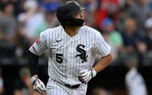 村上宗隆、移籍後初の2打席連発17号　1年目の松井秀喜超え…ジャッジ抜き単独トップの61発ペース