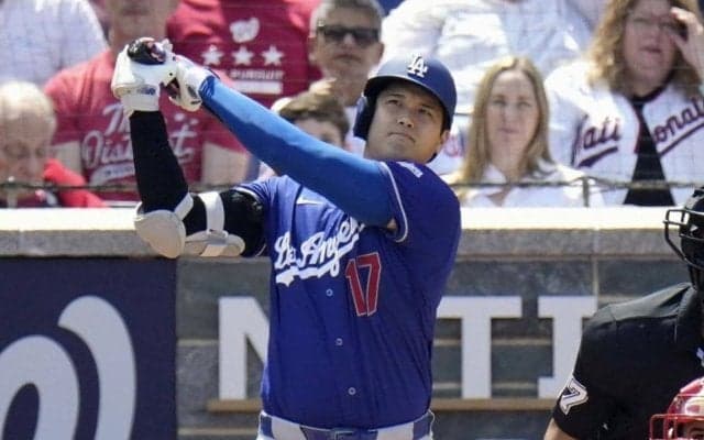 大谷翔平　幻の８号　右翼線の打球で一気にホームイン　「当たったか分からなかったので全力で走った」記録は今季初三塁打→失策で生還