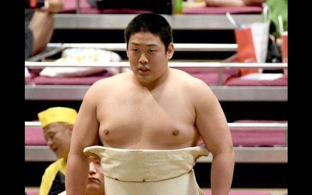 雷親方の長男垣添、父の化粧まわしで新序出世披露「感慨深いです」高校から競技開始、埼玉栄でレギュラーに