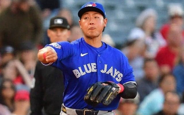 中継で見た岡本が「すごw」　まさかの“身のこなし”にファン注目「珍プレー集を」