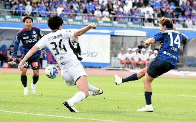 VF甲府がPK戦勝ち、地域リーグR首位通過決定は次節に持ち越し