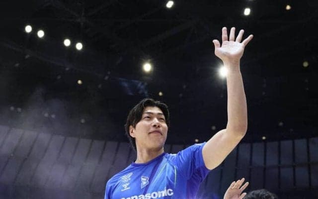 【バレー】現役引退の３９歳・清水邦広「優勝できて本当に…」人生初の胴上げ　１万２１８９人の見送りに感謝感激