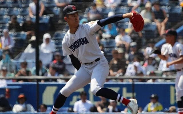 横浜の154キロ右腕は150キロマークも5回まで5奪三振2失点の好投！6回に本塁打で同点！【関東大会】