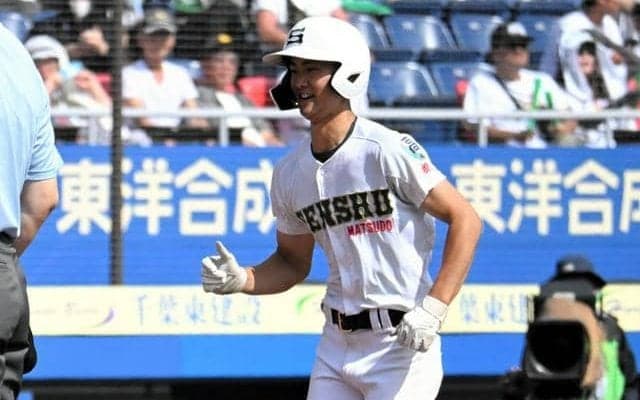 いつもならバントの場面、感覚信じて初本塁打　専大松戸の宮尾選手