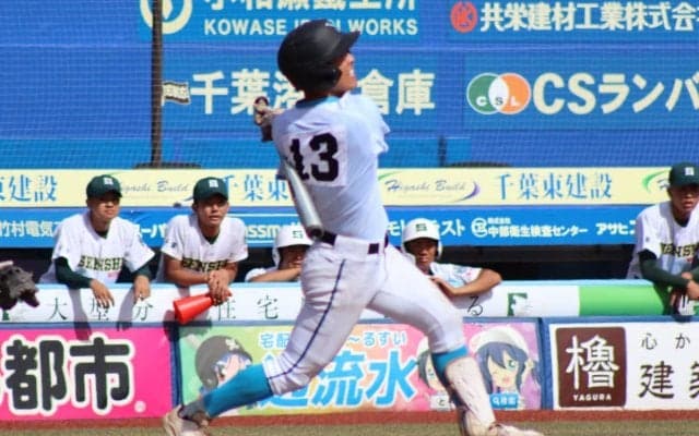 山梨学院のスーパー1年生が勝ち越し適時打！「1年生で試合に出る責任感もあった」【春季関東大会】