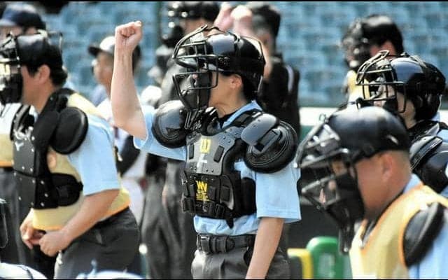 球審用ヘルメットを全国配布へ　日本高野連、プロの事故踏まえ対策