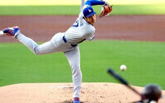 大谷翔平に寄り添ったベッツ　窮地でかけた言葉…“解散”直後の合図が「頼もしい」