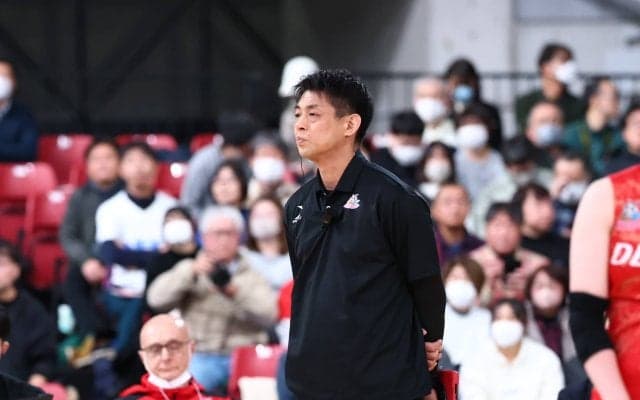 デンソー　辻健志監督の退任とエンヒーケ・モデネジ新監督の就任を発表