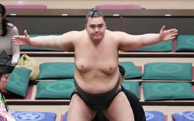朝大洞が現役最後の一番で逆転の上手投げ「最後だったので何とか勝てて良かったです」