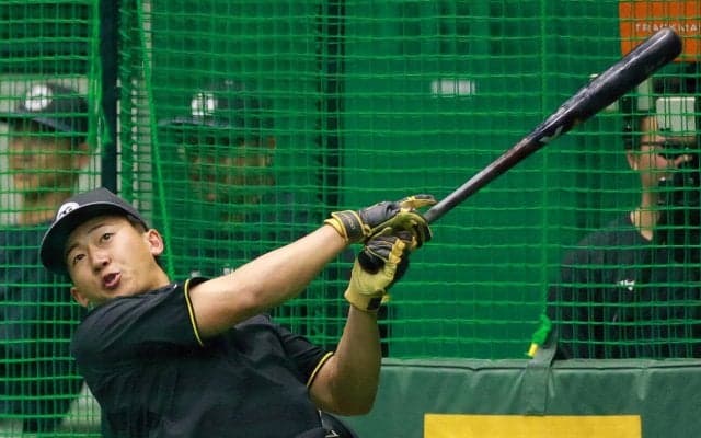 【阪神】東京ドームのフリー打撃でバックスクリーン弾　ドラ１立石正広、初アーチへ膨らむ期待
