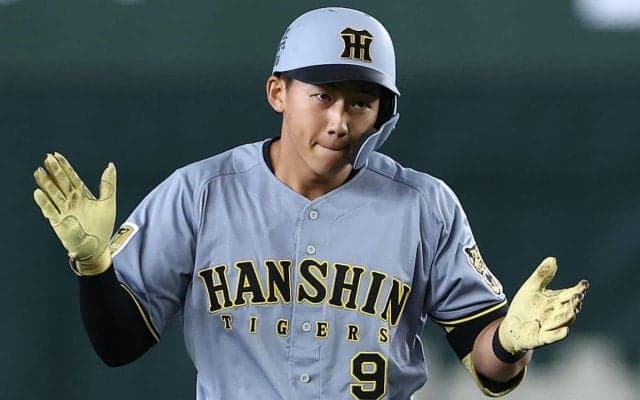 「実際見ると見事ですね」 阪神黄金ルーキーをGTレジェンド監督も絶賛　伝統の一戦で猛打賞をマーク「岡田、原より上かもしれません」