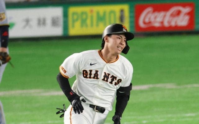 【巨人】平山功太が途中交代　６回二塁到達後に左太もも裏付近押さえ険しい表情　病院で診察へ