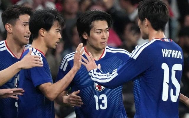 三笘薫から託された左サイドの命運、中村敬斗｢学ぶことが多い｣世界的ウインガーとの“前夜の密談”、森保監督も認めた“自由な関係性”