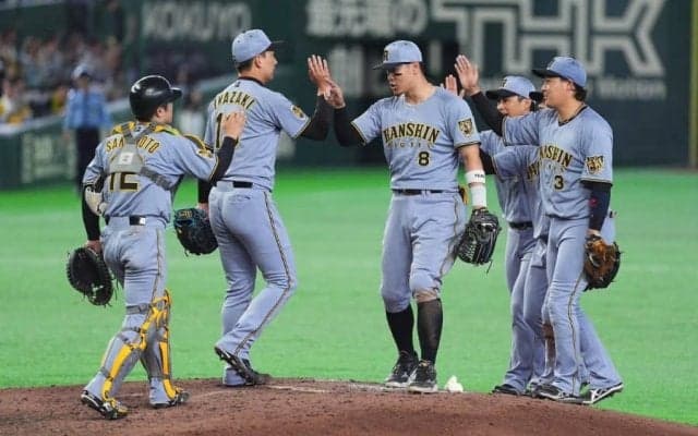 「え、いたんですか」　東京Dの巨人-阪神戦…良席にいた“ガチ美女”に熱狂「かわえええ」