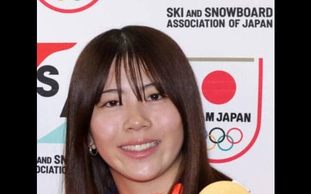【スノボ】「どなたかと」「似合う！素敵」深田茉莉の和装に驚きの声　紫綬褒章を受章