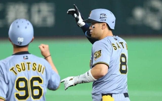 佐藤輝明は「この惑星でトップクラス」　ドラ1立石にも感銘…巨人助っ人右腕が称えた虎打線