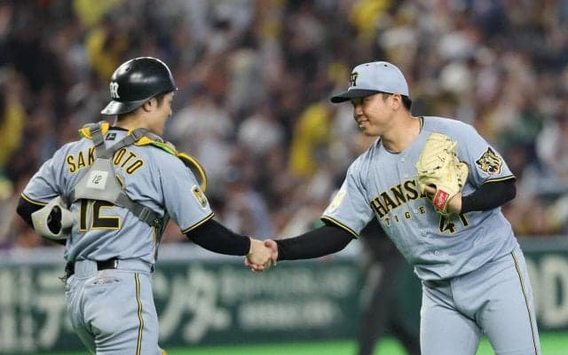 【阪神】村上が今季初完封で３勝目　お立ち台「とても頼もしい」先制打のドラ１ルーキーたたえる
