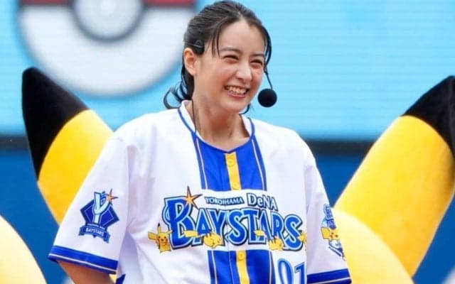 大興奮の人気美女が「異次元の可愛さ」　ポニテ＆ショーパン姿の大役にファン虜「一生推せる」