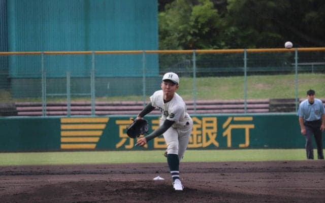 【近畿大会】報徳学園が12年ぶりの名門対決制す　龍谷大平安を３－１撃破
